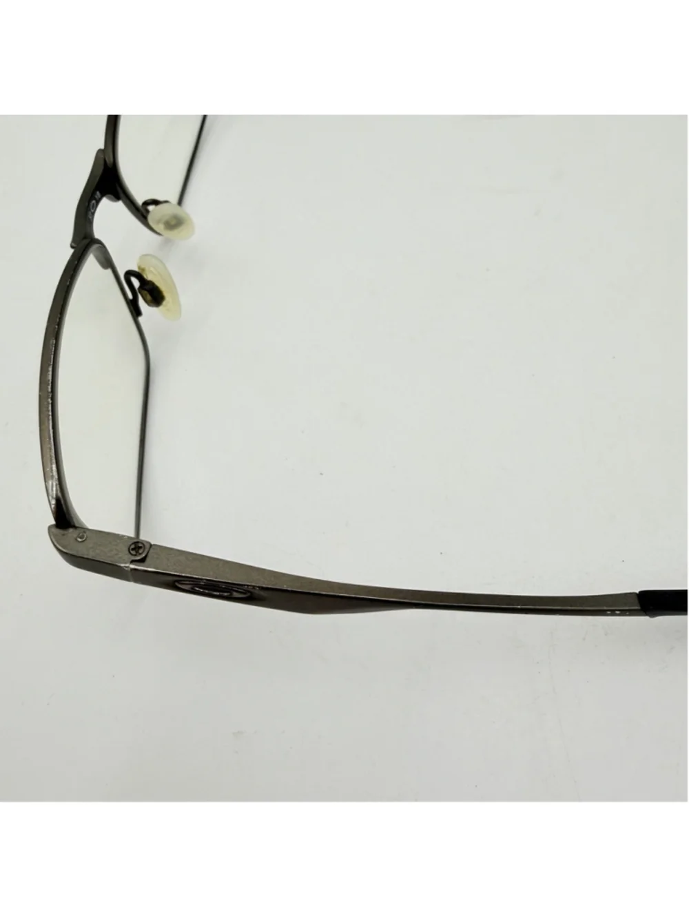 Oakley socket eyeglass